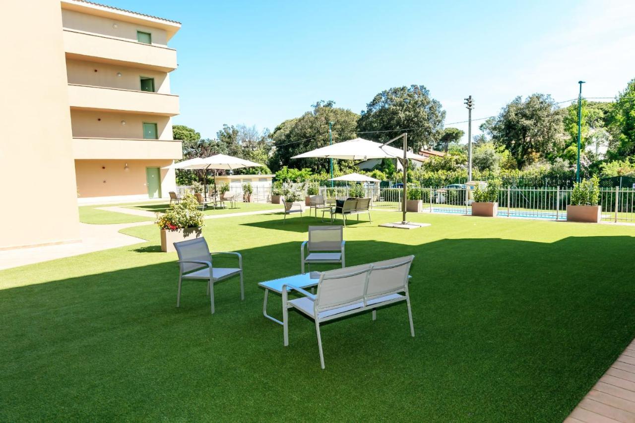 Residence San Francesco Tirrenia Eksteriør bilde